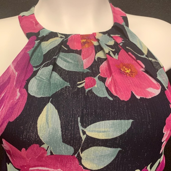 Floral Dress - Picture 3 of 9